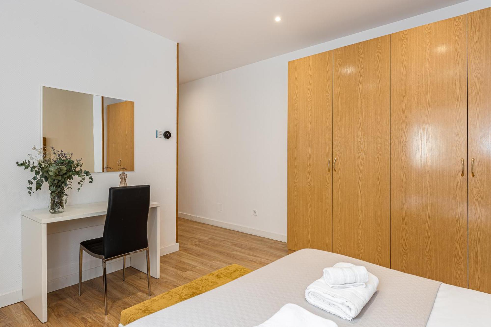 Waou Apartamentos En Sol Confort 5 Madrid Eksteriør bilde